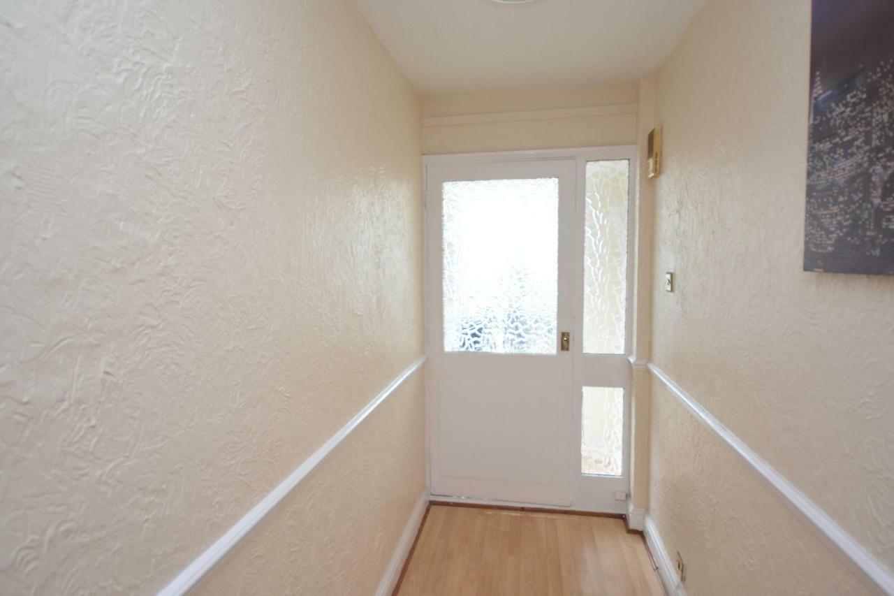 Four Bedroom Townhouse 12 Minutes Walk To Excel Exhibition Centre London Luaran gambar